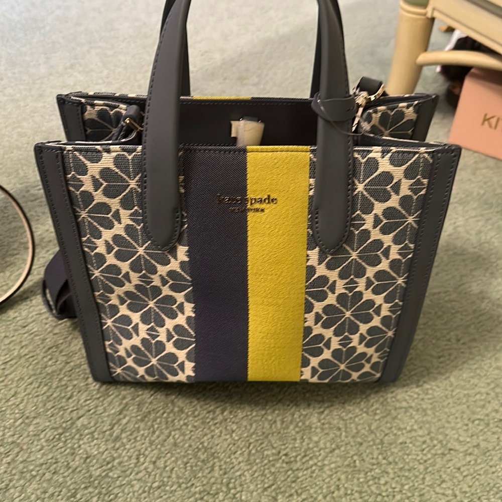 Kate spade purse